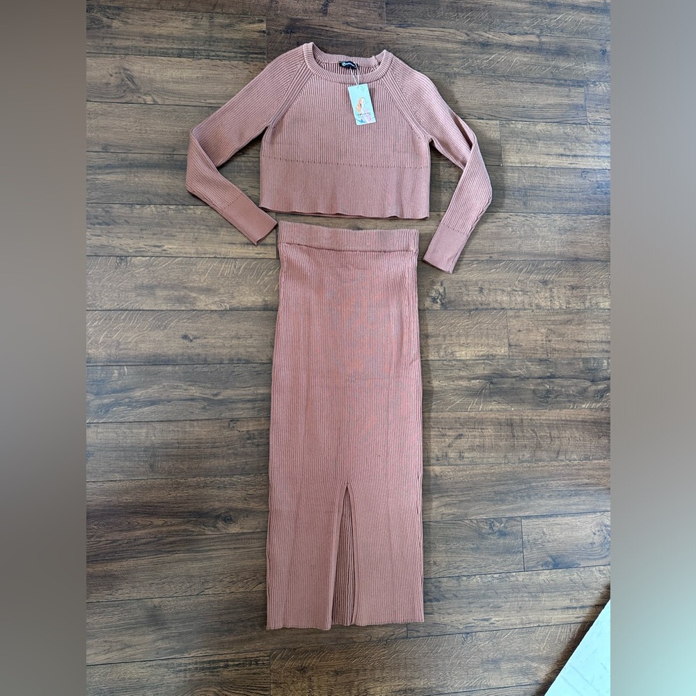 Two Piece Set